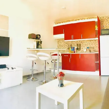 Apartment Apartment Nobleza Mit Pool, Sat-Tv Und Wifi